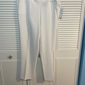 Women’s White Pull-On Pants